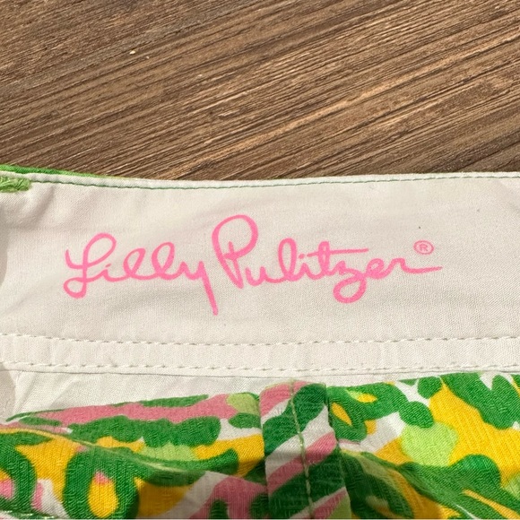 Lilly Pulitzer Green/Pink Callahan‎ Shorts Size 00 - Picture 4 of 5